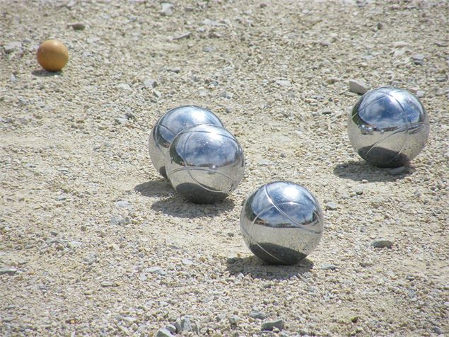 Partie de pétanque - M.Suret OT Peisey-Vallandry