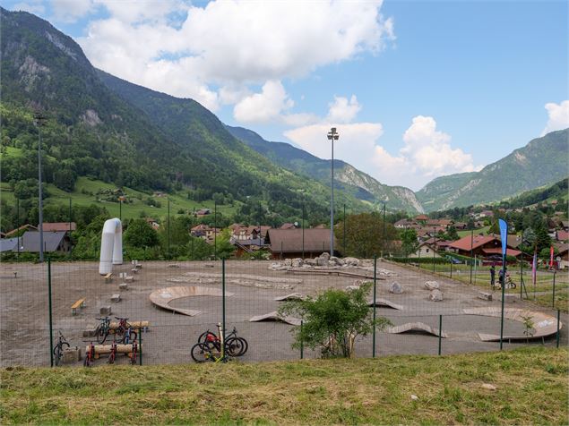 Vue globale et vue montagne - CCFG