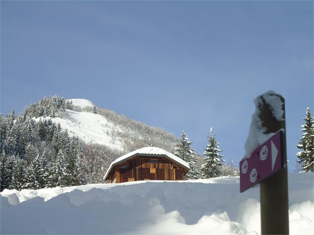 Panneau raquette de la boucle des Charnes - © Xavier et Caroline