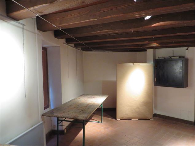 Salle d'exposition photo 4 - office de tourisme Trévoux Saône Vallée
