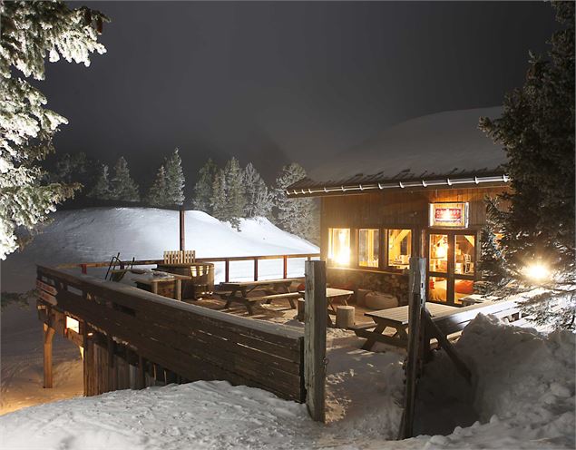 Seythenex refuge Là Haut extérieur hiver - Refuge Là Haut