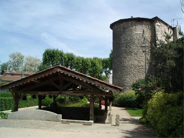 Lavoir et tour mandot, Montluel - OT 3CM