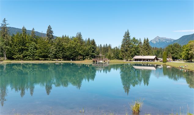 Le lac aux dames à Samoëns - Praz de Lys Sommand Tourisme