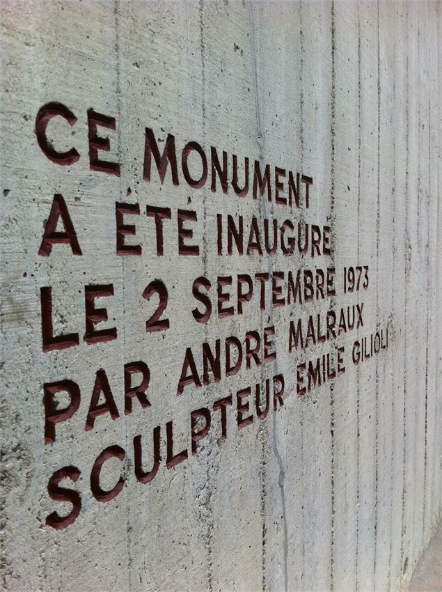 Entré du Monument Gilioli - Dept 74