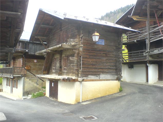 Hameau et chapelle du Praz - Office de Tourisme des Saisies