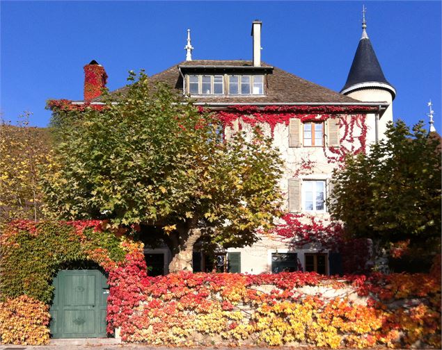 - La Tour d'Oncin