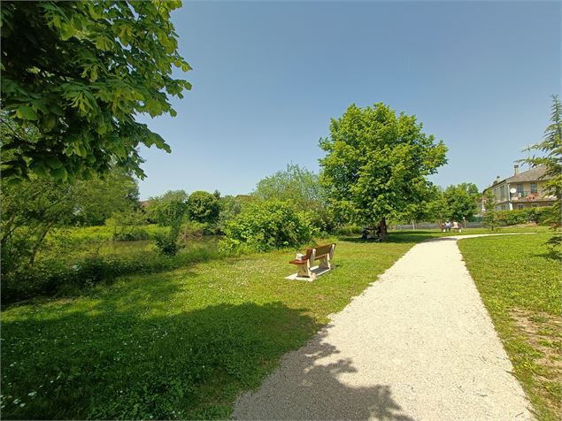 Aire de pique nique St Genix sur Guiers
