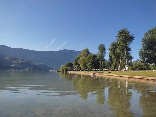 Plage de Pré Argent à Aiguebelette - L. Brevard