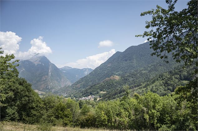 Marche nordique #3 Faverges-Seythenex - Les balcons des Combes_Faverges-Seythenex - ©TilbyVattard