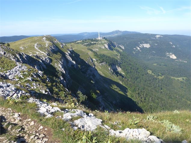 Les crêtes vers le nord - ©iAM Barbe