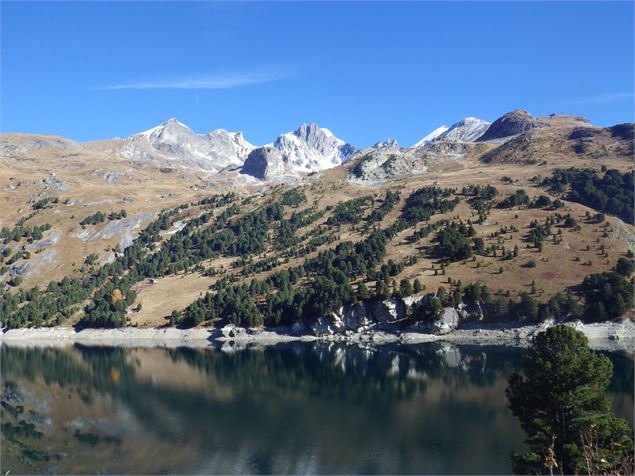 Le lac de barrage de Plan d'Amont à Aussois - ©SavoieMontBlanc-Lansard
