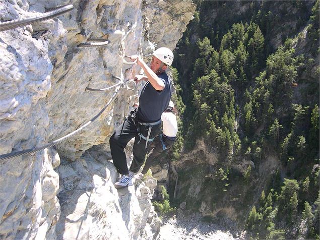 Via ferrata du Diable - La traversée des Anges à Aussois - Auvergne Rhone Alpes Tourisme Tristan Shu
