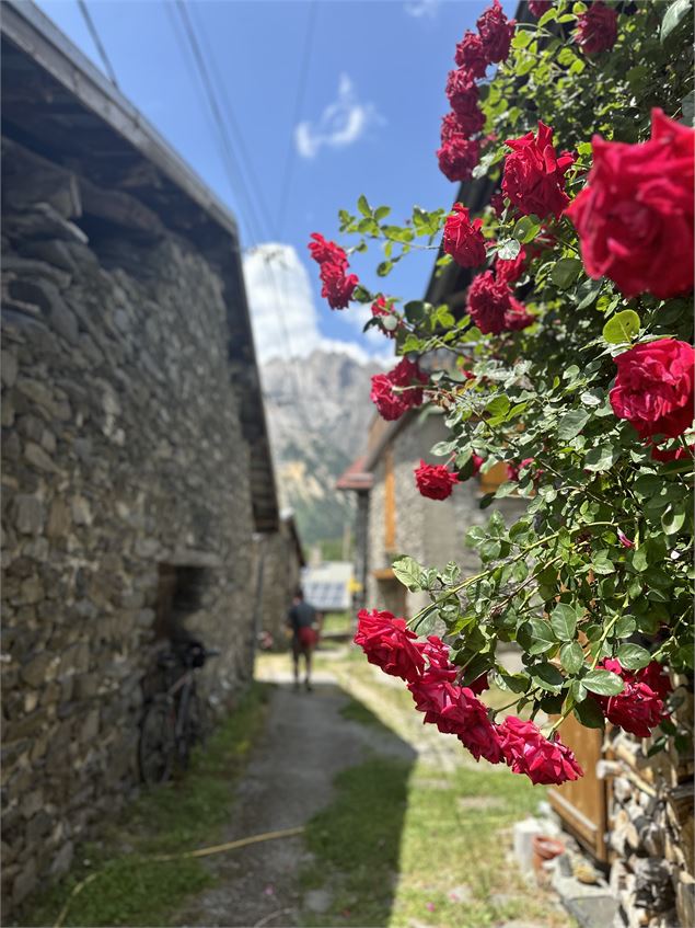 Le tour des hameaux_Saint-Michel-de-Maurienne - Chloé LAMBERT