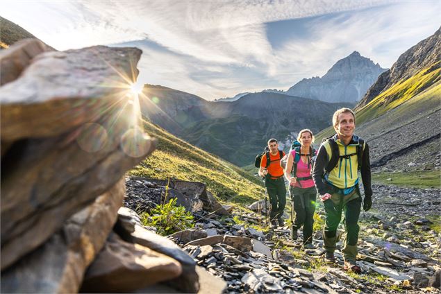 Randonneurs aux alentours de Valloire - Thibaut Blais