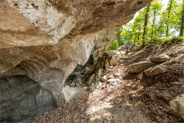 Les meulières du Mont Vouan - Loin du tumulte