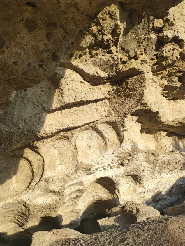 Les meulières du Mont Vouan - Loin du tumulte