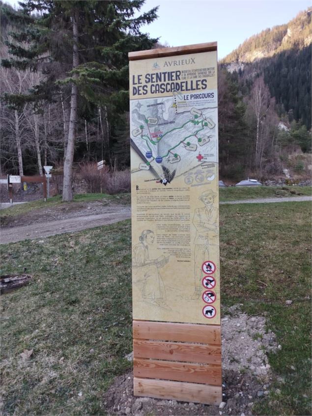 totem départ - Baptiste Thomas