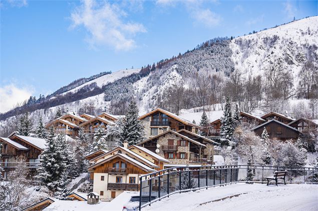 Le village authentique de Saint-Martin enneigé - OT Les Menuires