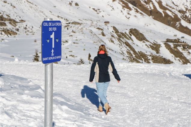 Raquettes Col de la Croix de Fer - Valentine BM photographie