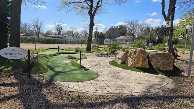 Mini-Golf et mini-ferme - Camping de St-Didier-sur-Chalaronne