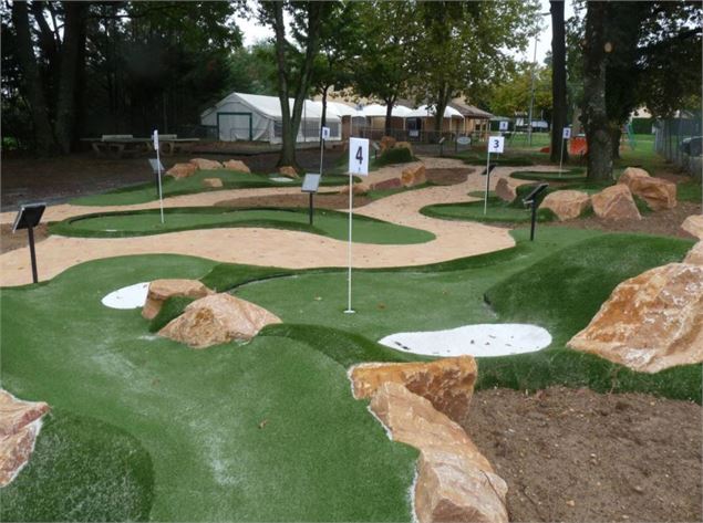 Mini-Golf et mini-ferme - Camping de St-Didier-sur-Chalaronne