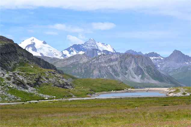 Réserve Naturelle et lac de la Grande Sassière - ©SavoieMontBlanc-Lansard