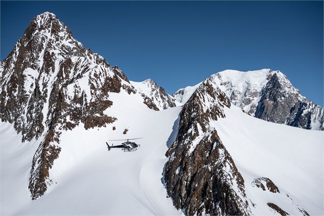 - Mont blanc hélicoptère