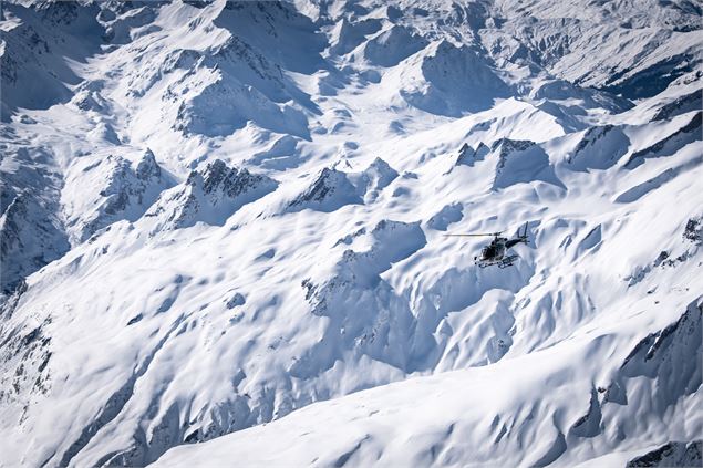 - Mont blanc hélicoptère