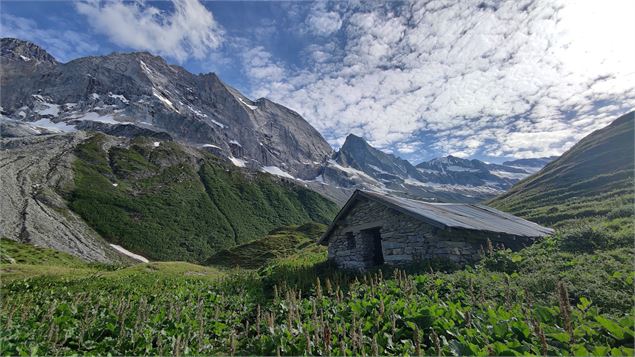 Bâtisse sur l'itinéraire Col du Palet - Olivier Allamand