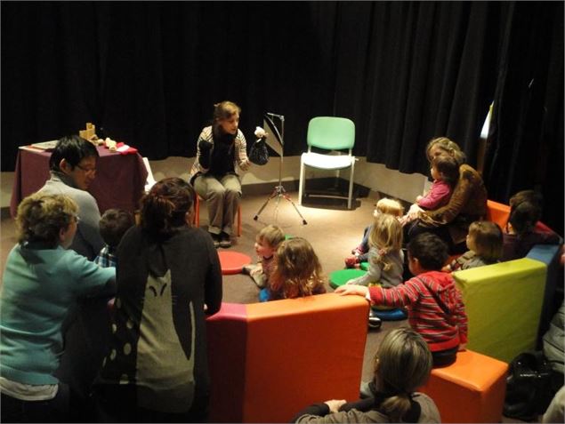 Médiathèque de la Fontaine - Médiathèque_St_Etienne_du_bois