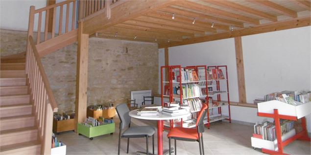 - DR_Bibliothèque Meillonnas