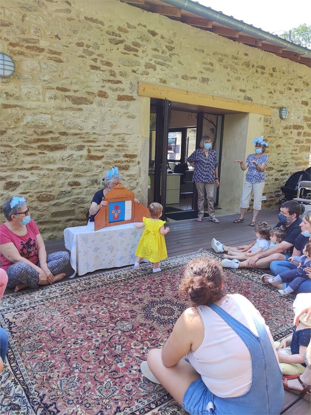 - DR_Bibliothèque Meillonnas