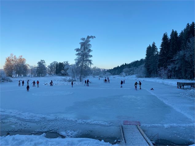 Patinage lac de Lalleyriat - HBT-JérômePruniaux/AgenceArgo