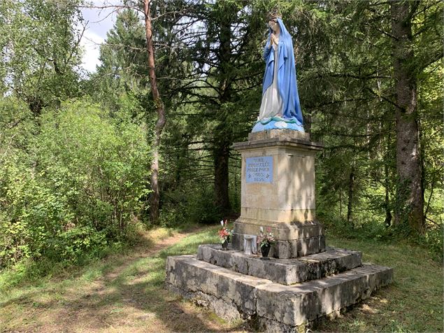 Statue de la vierge - Maxime Michel