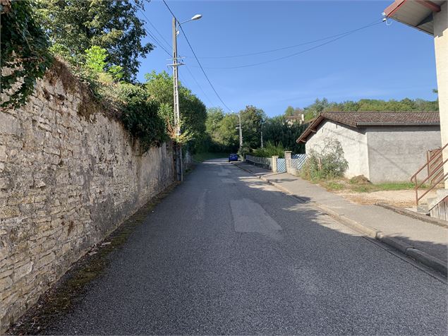 Route goudronnée - Maxime Michel