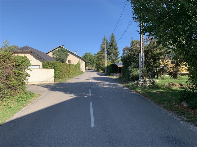 Route goudronnée Echallon - Maxime Michel