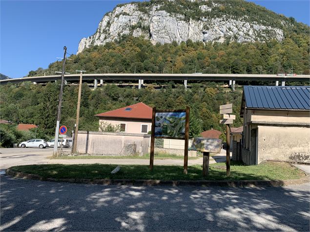 Le sentier des Glacières - Maxime Michel