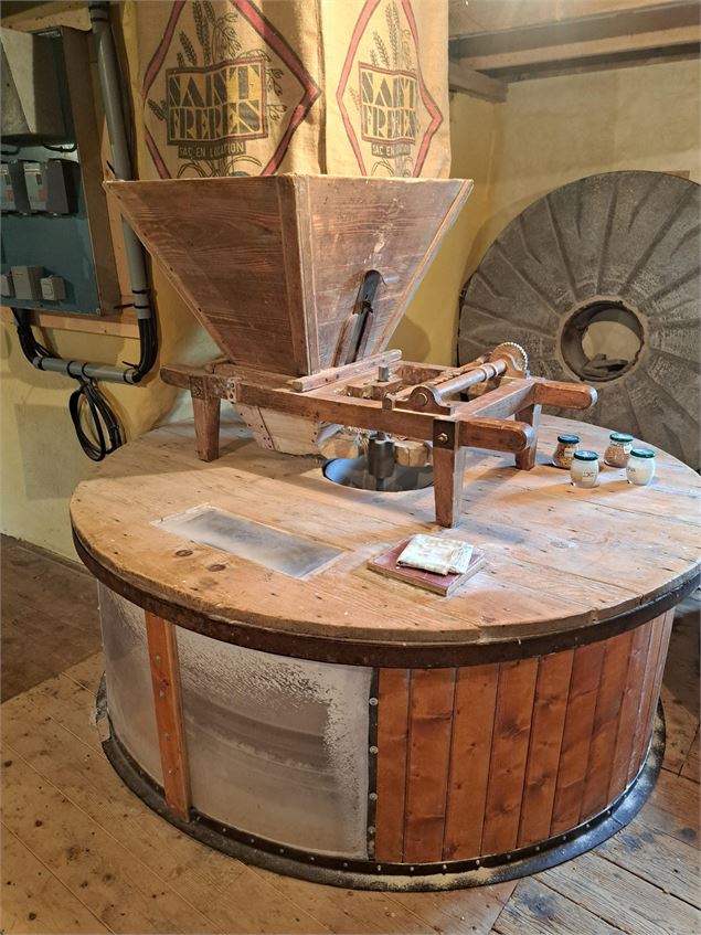 Le Moulin de Bruno et son pont, Sauvegarde et promotion Patrimoniale_Jayat - MP OTBBD