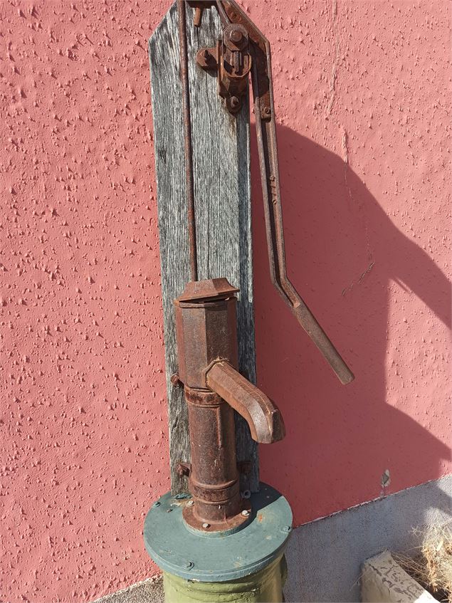 Pompe à fontaine - K.Tranchina