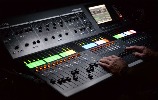 20161124_CécileGerbe-Servettaz_JoanneShawTaylor (3) - ©Ville de Bourg-en-Bresse