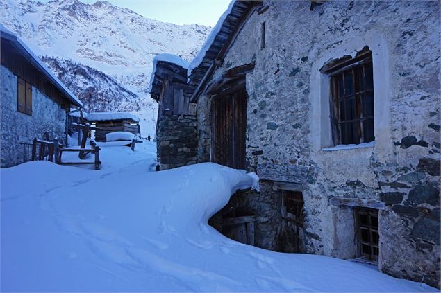 Cascade_de_glace_depuis_le_Pont_Baudin - OTPV