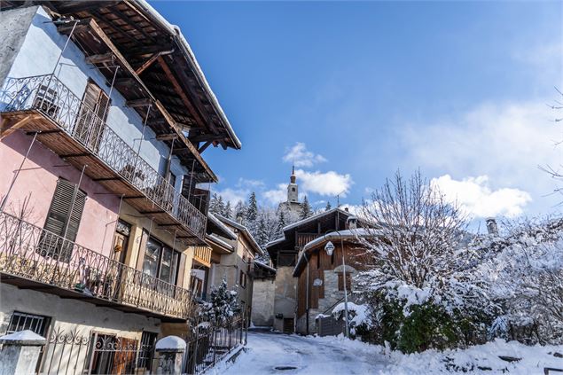 Village 5 - Elliot Gieu