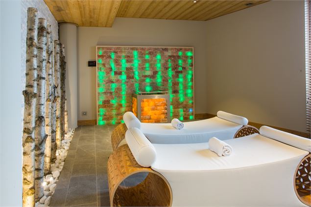 Salle avec mur de sel - @etincellescollection