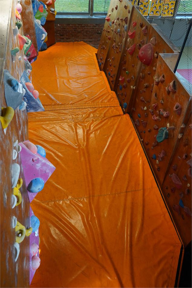 Escalade Centre R. Bozon_Chamonix-Mont-Blanc