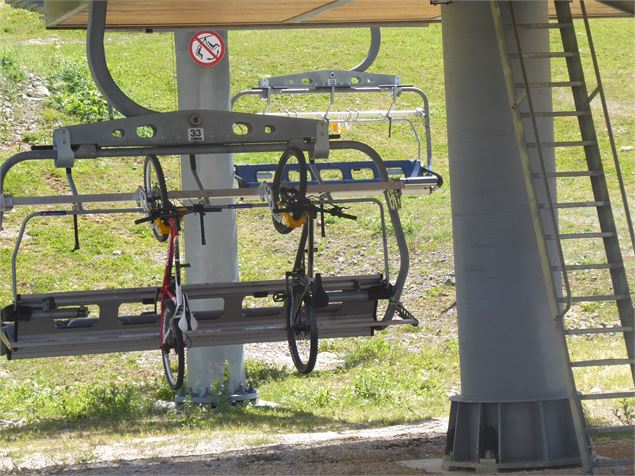 Accroche VTT - Anne-Marie Barbe