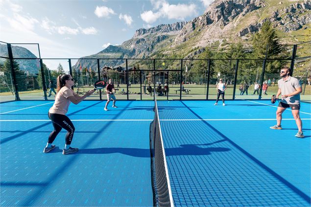 Terrain de padel tennis_Val-d'Isère - Tristan Shu