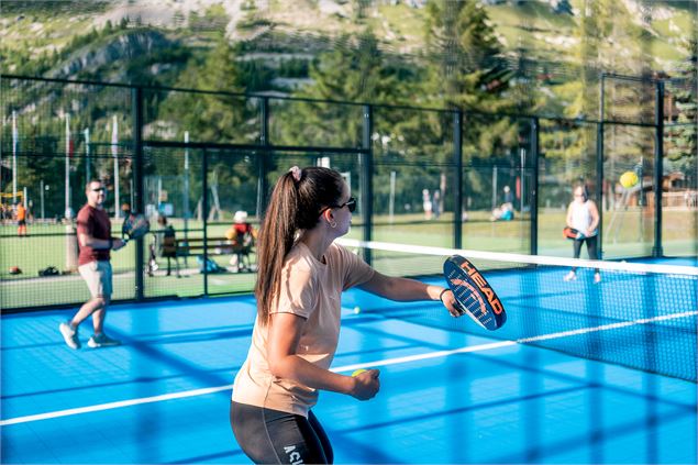 Terrain de padel tennis_Val-d'Isère - Tristan Shu