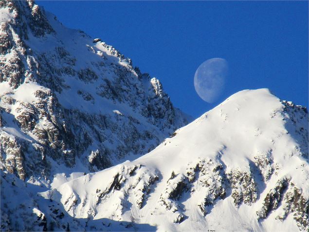 sambuis et lune - OT espace Glandon