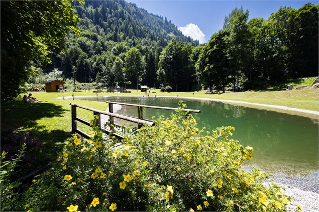 Plan d'eau_Saint-Colomban-des-Villards - OT Espace Glandon