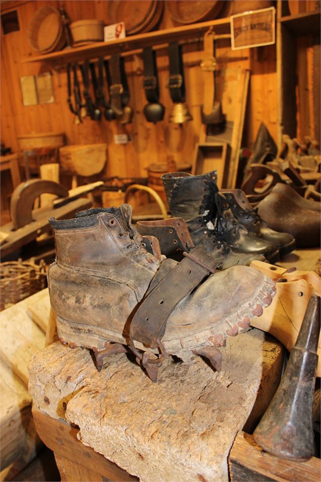 L'atelier et les godillots - Office de Tourisme des Alpes du Léman